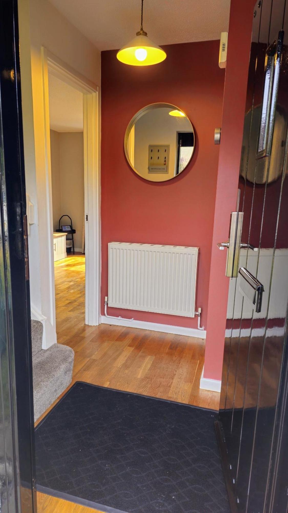 Grassmere - 3 Bed House With Private Garden Horley Eksteriør billede